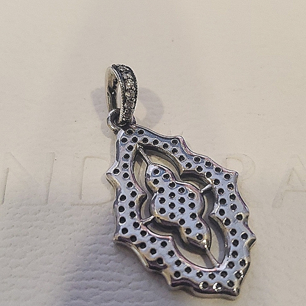Authentic Pandora charm - Picture 4 of 5